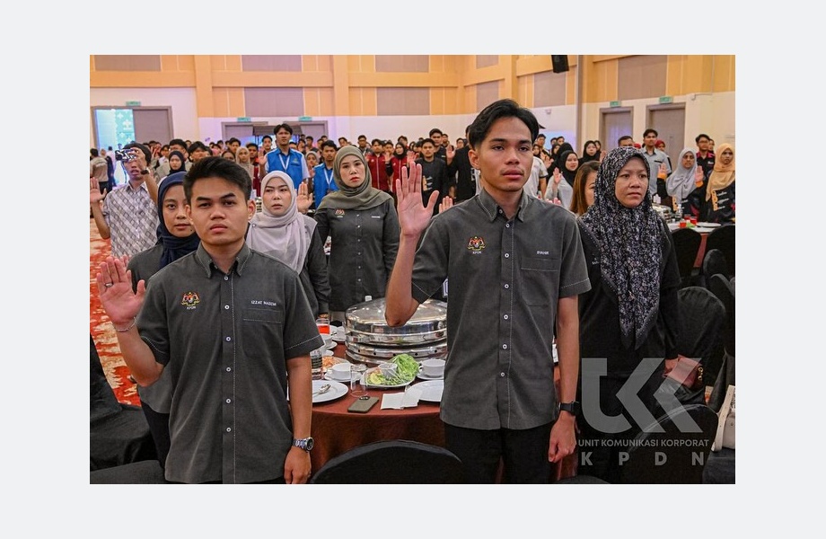 Simposium Kepenggunaan Malaysia Tahun 2024 - Sesi Perkongsian Ilmu: Market Review under the Competition ACT 2010 for Selected Transportation Sectors in Malaysia (Motor Vehicle Warranty) oleh MyCC