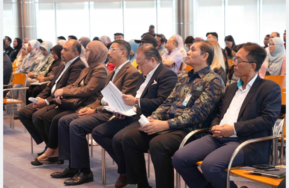 Penceramah bagi Program “Combatting Bid Rigging in Procurement: Strategies for Fair and Transparent Practices