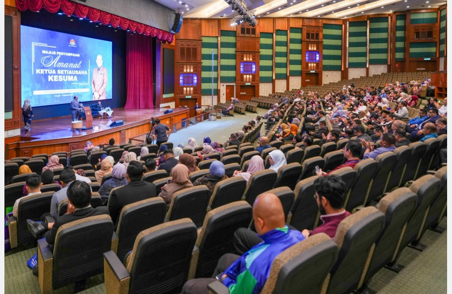 Majlis Penyampaian Amanat YBhg. Datuk Azman Bin Mohd Yusof, KSU KESUMA Kepada Pusat Tanggungjawab (PTI) Di Bawah KESUMA - Tipuan Bida dalam Perolehan Awam