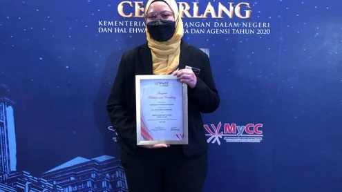 ZAINAB HANIS ZULKIFLI