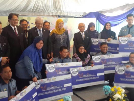 Majlis Penyerahan Zakat Kepada Golongan Asnaf SSM