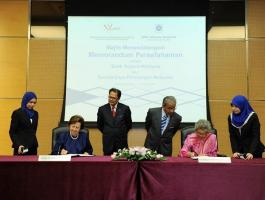 MOU Between Bank Negara and MyCC